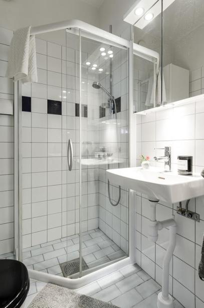 Bild för uppdrag: Renovering av ett badrum på 2,6 kvm i Stockholm