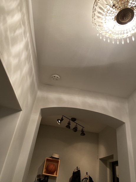 Bild för uppdrag: Installation av nya spotlights samt korrigeringen av spotlights som inte fungerar i Stockholm
