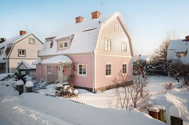 Bild för uppdrag: Målning av fasad på tvåplansvilla i Västerås
