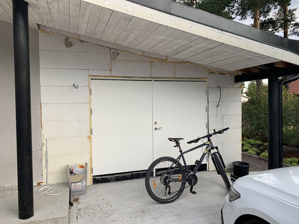 Bild för uppdrag: Fasad i Sollentuna (nybyggt garage) i Sollentuna