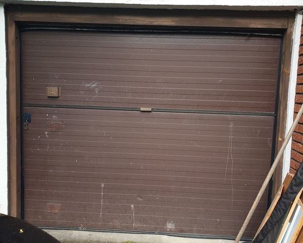 Bild för uppdrag: Byte av garageport i Stockholm