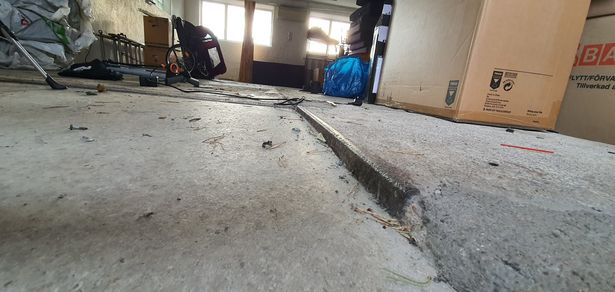 Bild för uppdrag: Flyttspackling av 45 kvm golv i Solna