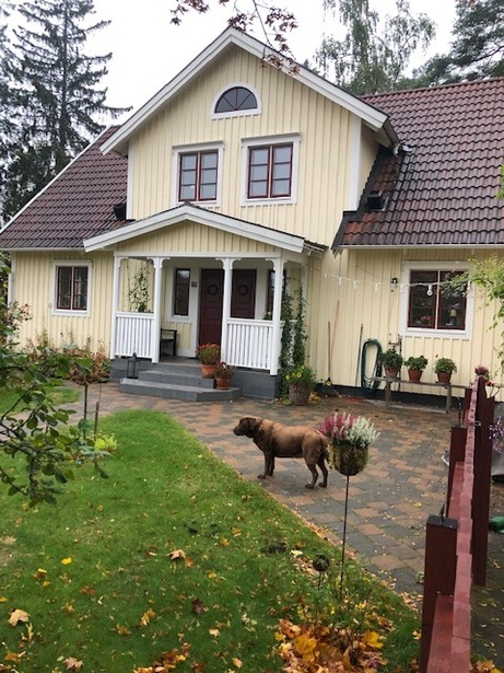 Bild för uppdrag: Fasadmålning och renovering i Täby, Inom 12 månader