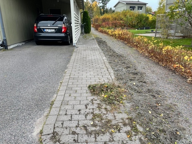 Asfaltering av 30-40 kvm garageuppfart och infart i Uppsala