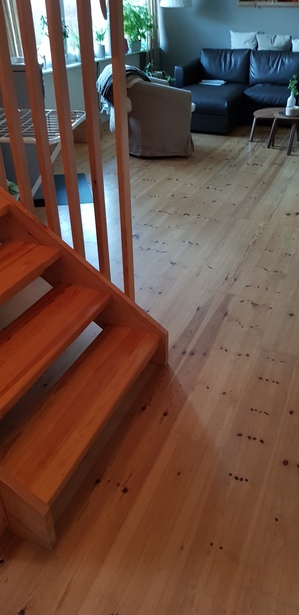 Bild för uppdrag: Golvslipning på två våning i Kungsbacka