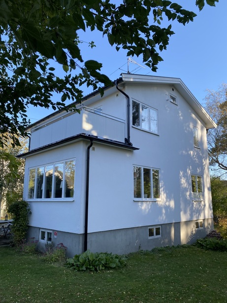 Tvätta två st skyltfönster i Stockholm