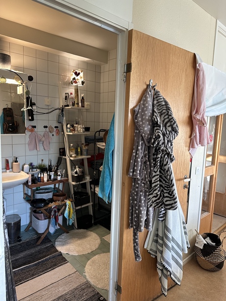 Flytthjälp från Stockholm till Karlstad inkl. flyttstädning av 24 kvm i Stockholm